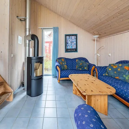 Holiday home Mirow In *